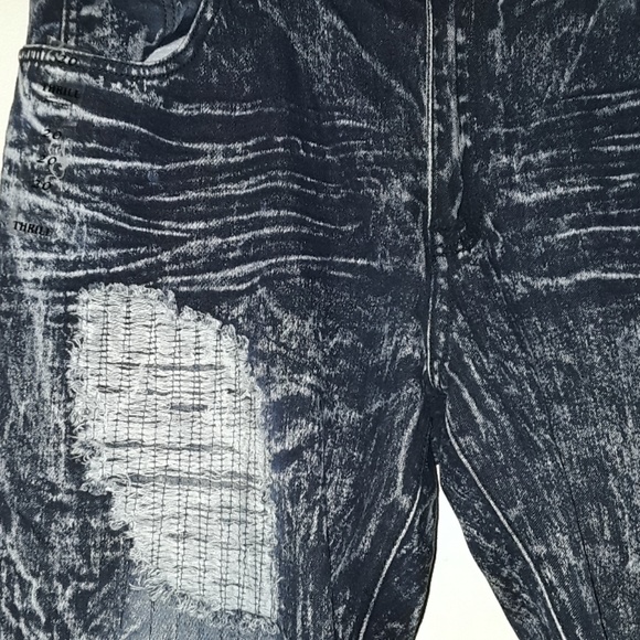 Thrill Jeans - Picture 3 of 7